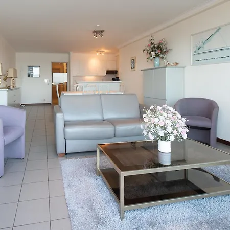 In Near & Casino Apartment *
