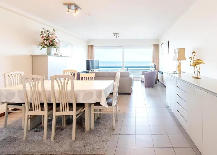 Apartment In Near & Casino *